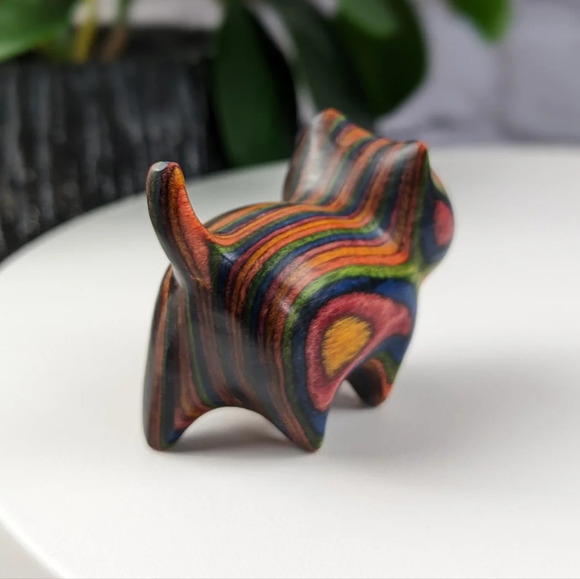 Wooden hand carved kitty cat feline figurine statue in multi-color - Picture 8 of 12